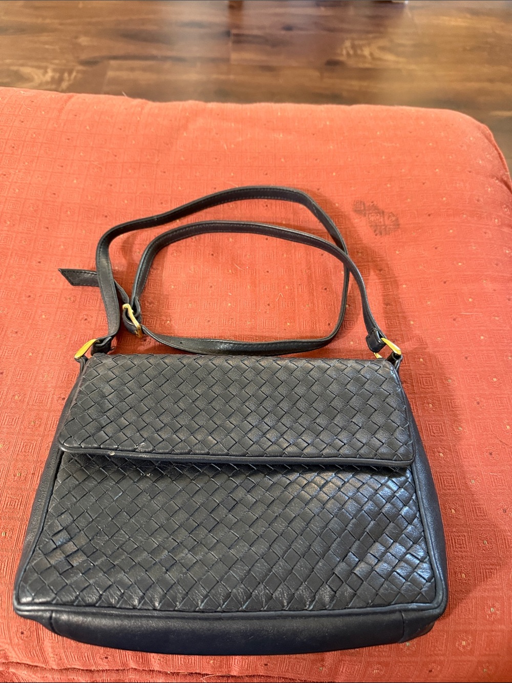 Woven Leather Shoulder Bag in Black